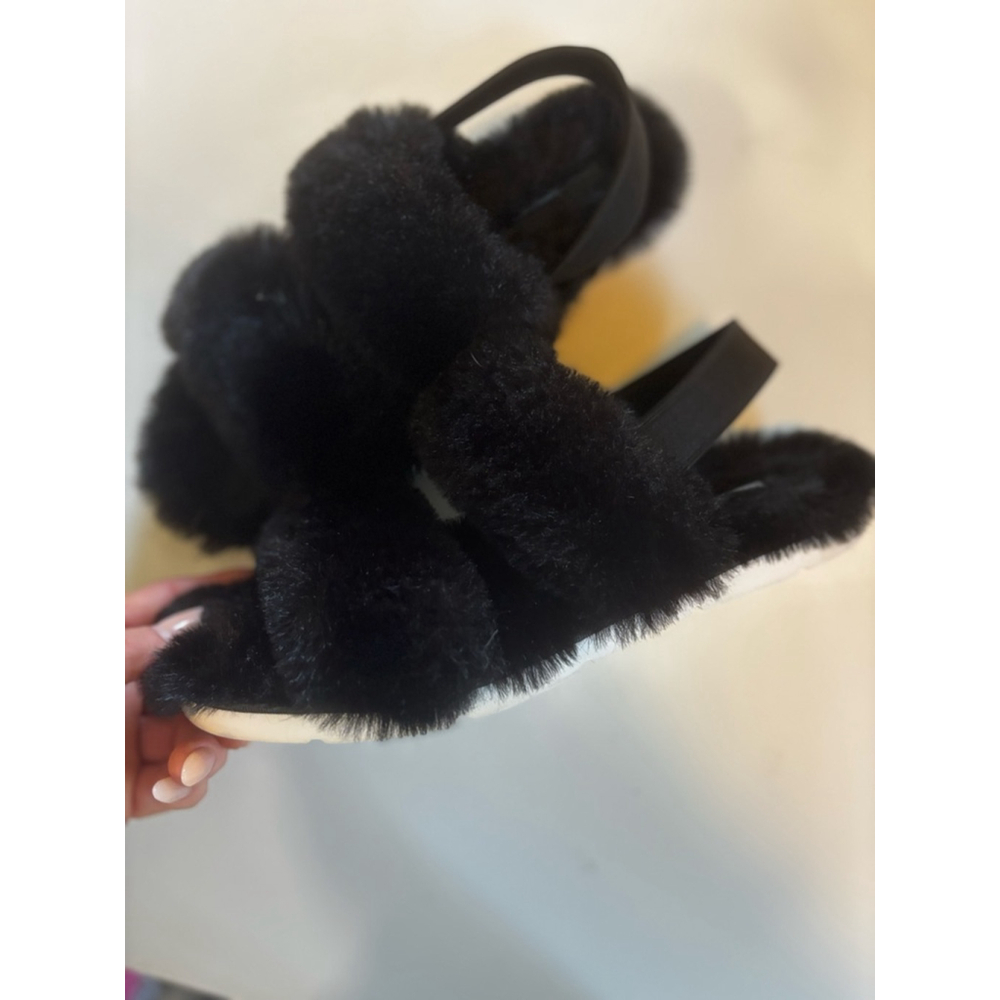 Women's Dolce Vita Black Faux Fur Slippers with White Sole Size 9 - Picture 3 of 8